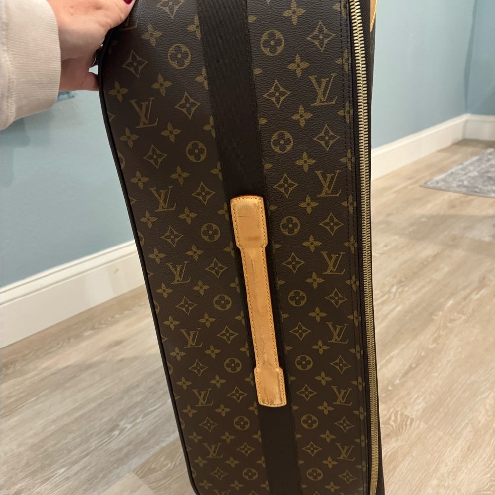 Louis Vuitton Rolling Suitcase - Picture 7 of 12
